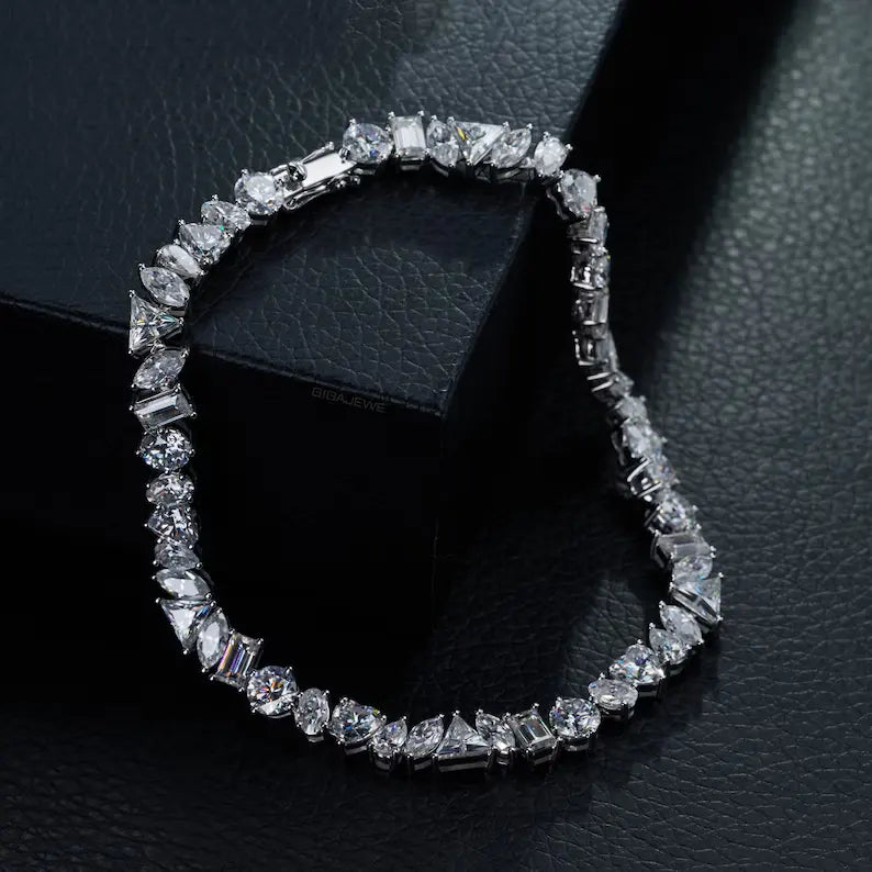 Prestige Cut Tennis Bracelet