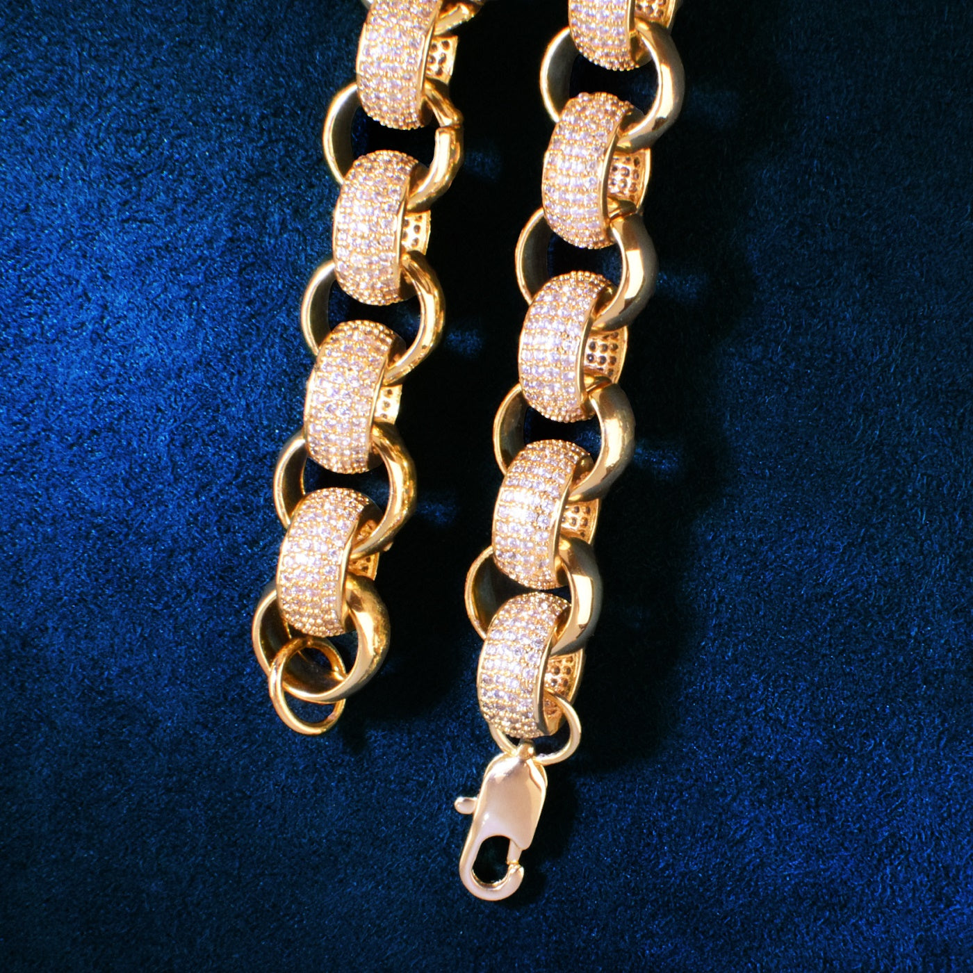Circle Cuban Link Bracelet