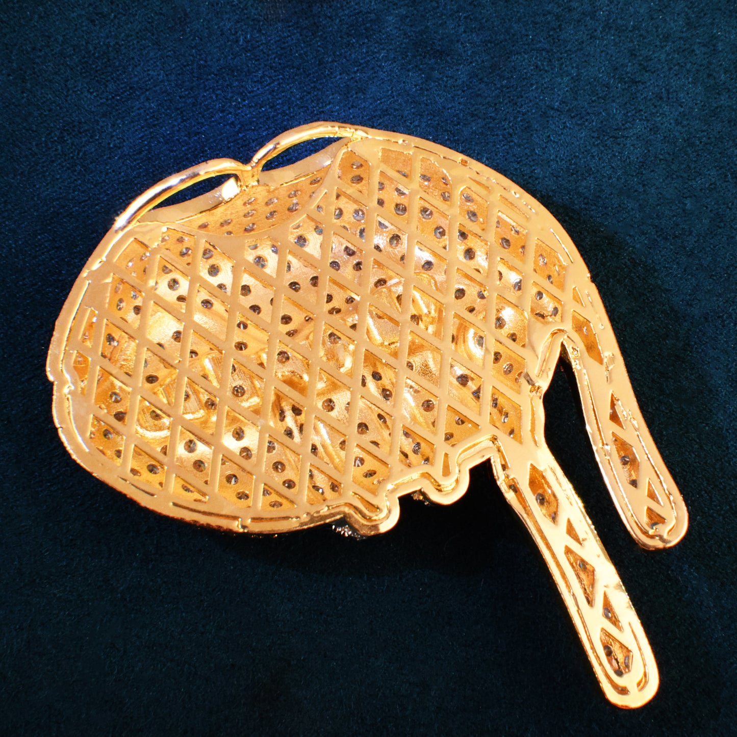 Drooling Lips Necklace