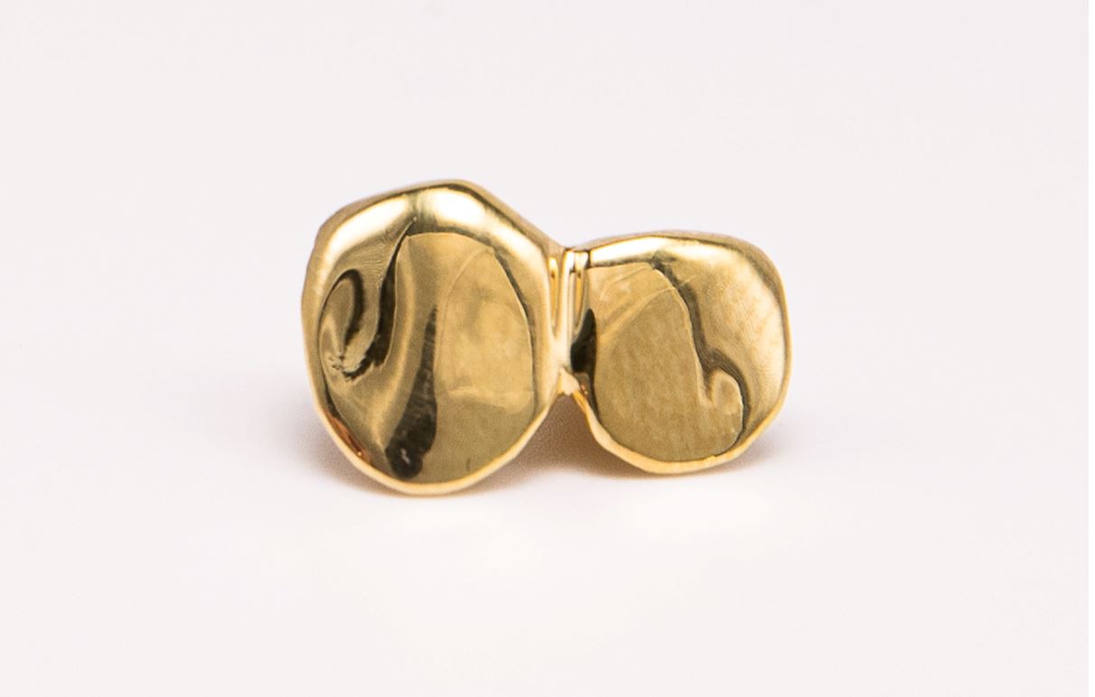 The Side Piece - Yellow Gold 2 Teeth