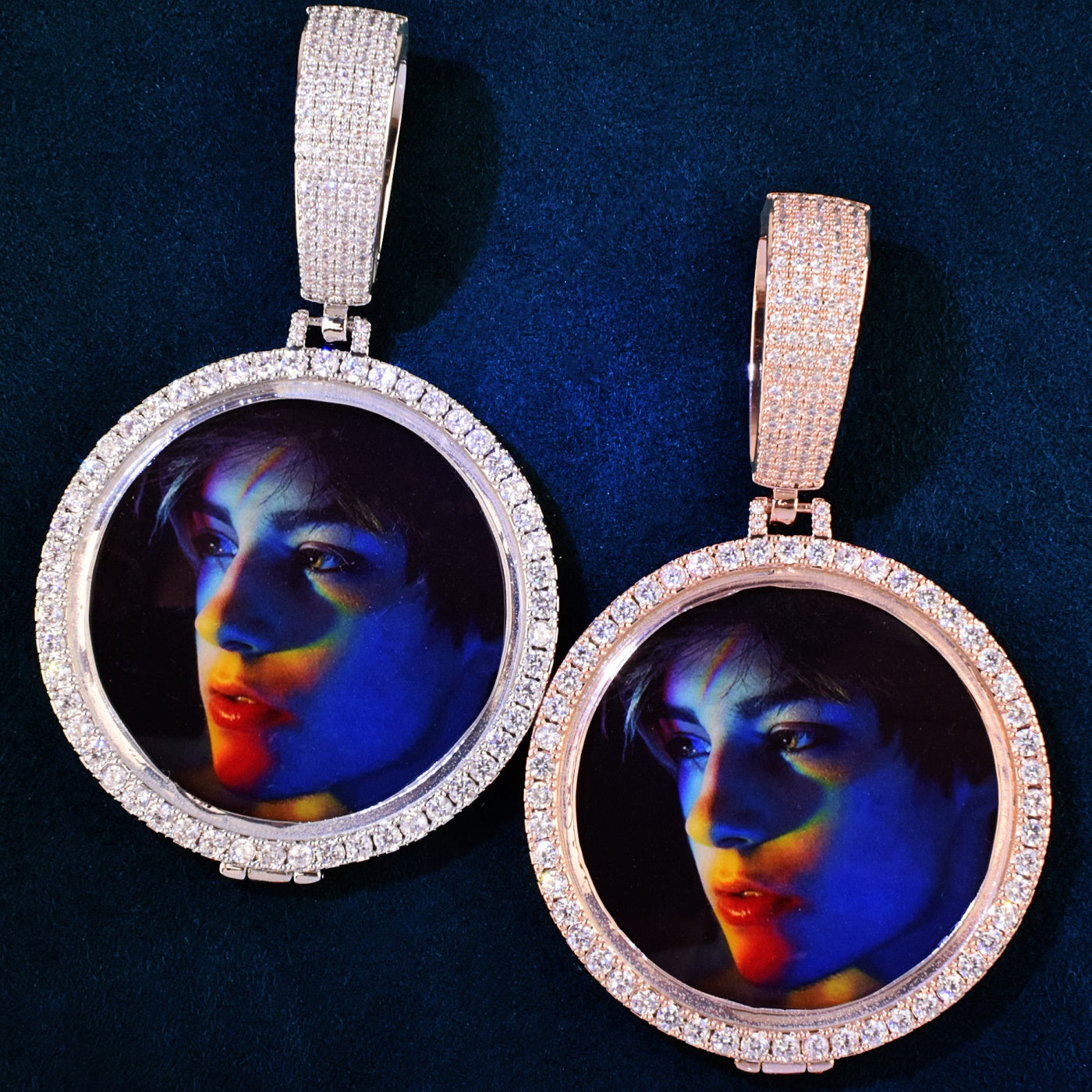 Round Photo With Big Clasp Necklace