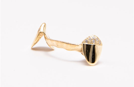 The Thirsty Vampire - Yellow Gold Diamond Tips 2 Teeth